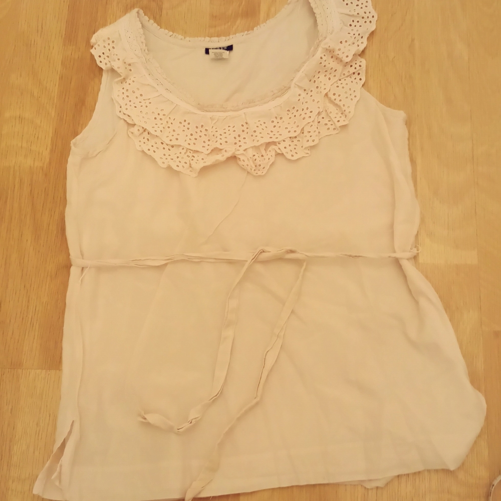 J. Crew Factory Beige Sleeveless Blouse with Eyelet Collar Size 4